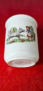 Vintage beker afbeelding Roodkapje, P. Regout Maastricht, Ophalen of Verzenden