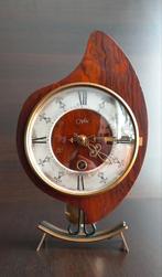 Halverwege de eeuw opwindbare pendule van Orfac – Nederland,, Ophalen of Verzenden