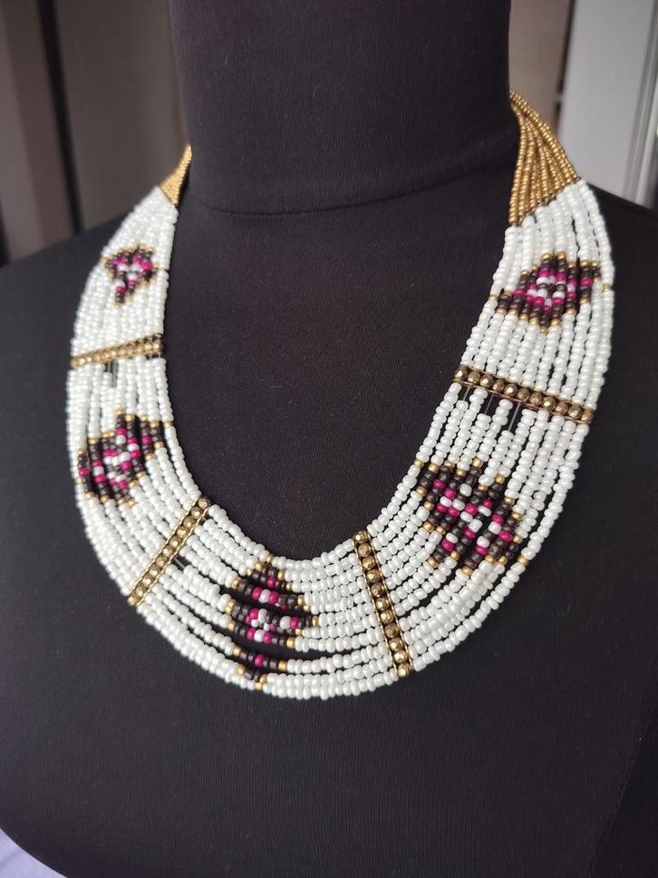 Kralen ketting met patroon. Etnisch, Sieraden, Tassen en Uiterlijk, Kettingen, Zo goed als nieuw, Overige materialen, Ophalen of Verzenden