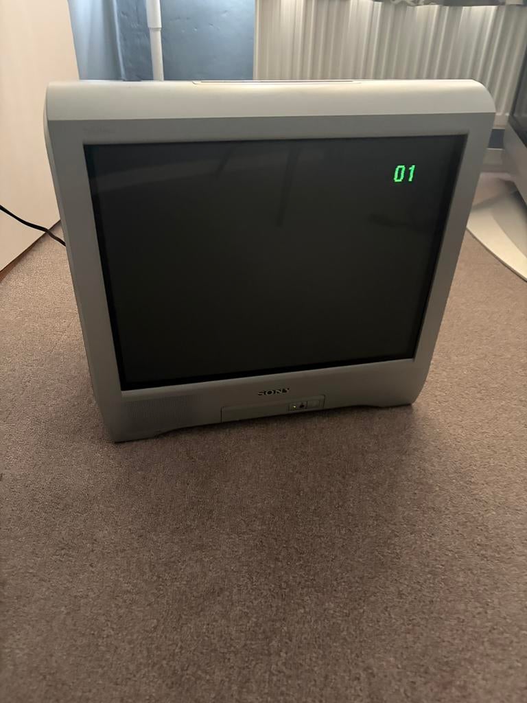 Sony Trinitron CRT retro game tv, Ophalen, Gebruikt, Sony