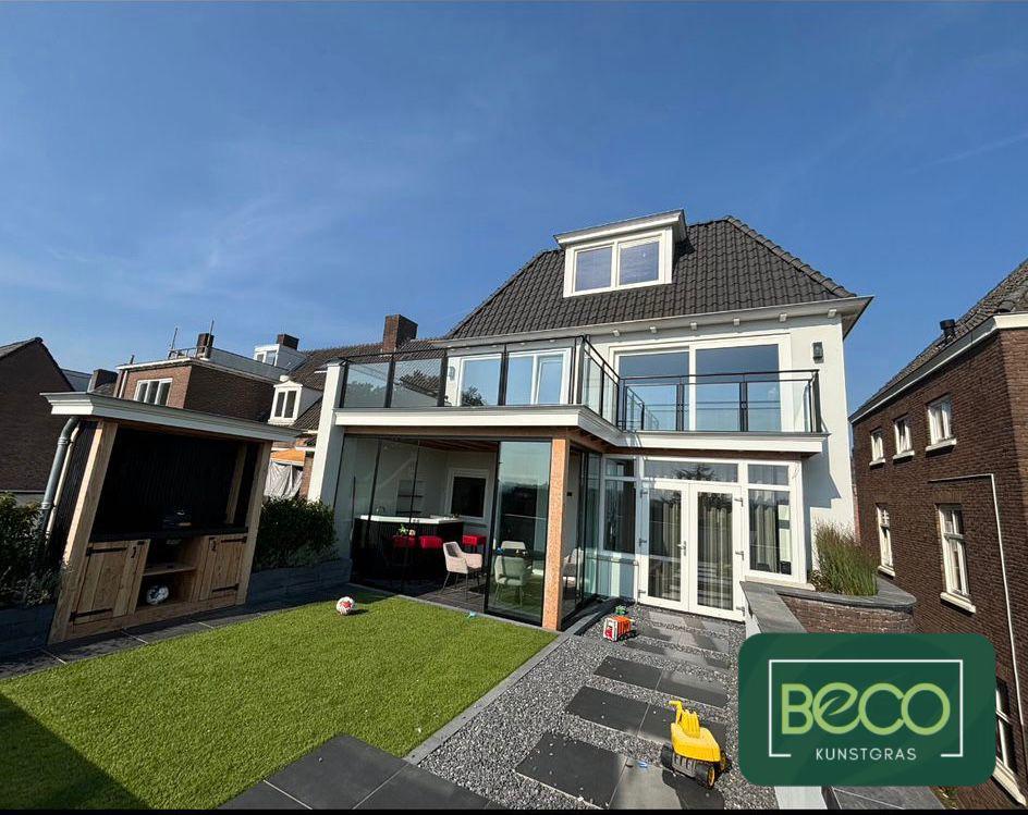 Kunstgras UV-bestendig en waterdoorlatend, Ophalen, Nieuw, 20 m² of meer, Kunstgras