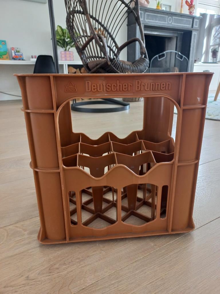 Deutscher Brunnen krat voor 12 flessen (0,7/0,75L), Gebruikt, Minder dan 50 cm, Ophalen of Verzenden, Minder dan 50 cm