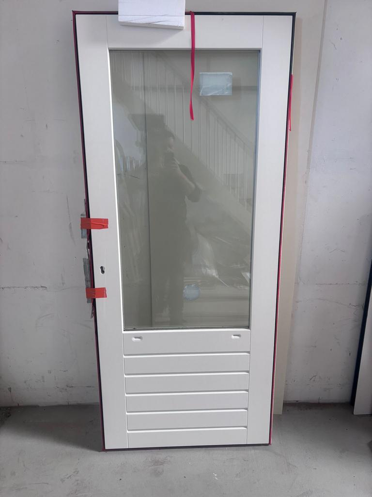 Achterdeur binnendraaiend 88x211,5cm met 3-puntssluiting, Doe-het-zelf en Verbouw, Deuren en Horren, Ophalen, 80 tot 100 cm, Nieuw