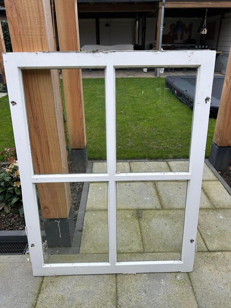 4 stuks hardhouten ramen met roede/vakverdeling, Doe-het-zelf en Verbouw, Glas en Ramen, Ophalen, Gebruikt, Gevelraam of Ruit