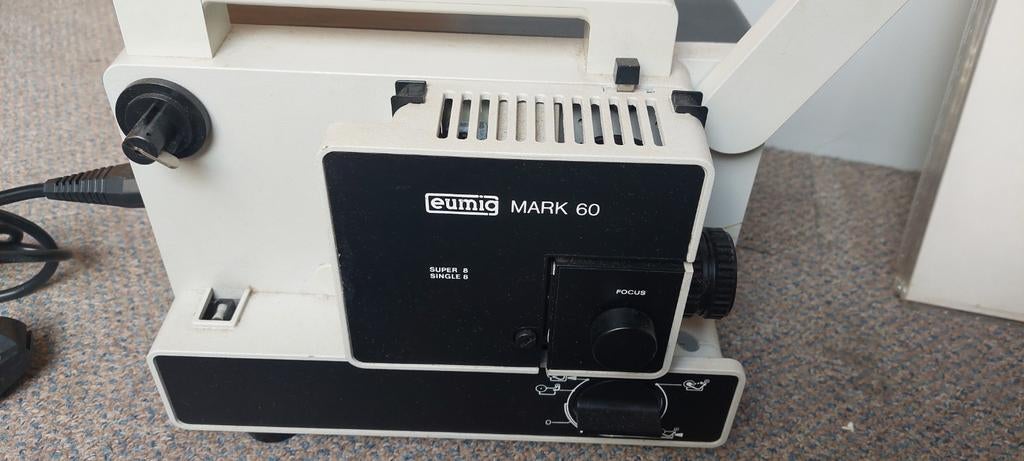8mm projector, Ophalen
