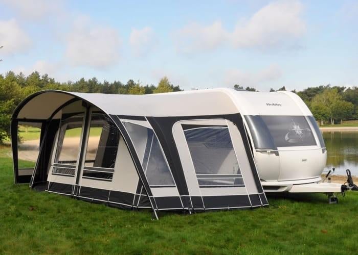 Unico Genua 280 voortent mt 9, Caravans en Kamperen, Voortenten en Luifels, Ophalen, Zo goed als nieuw, Unico Ventura