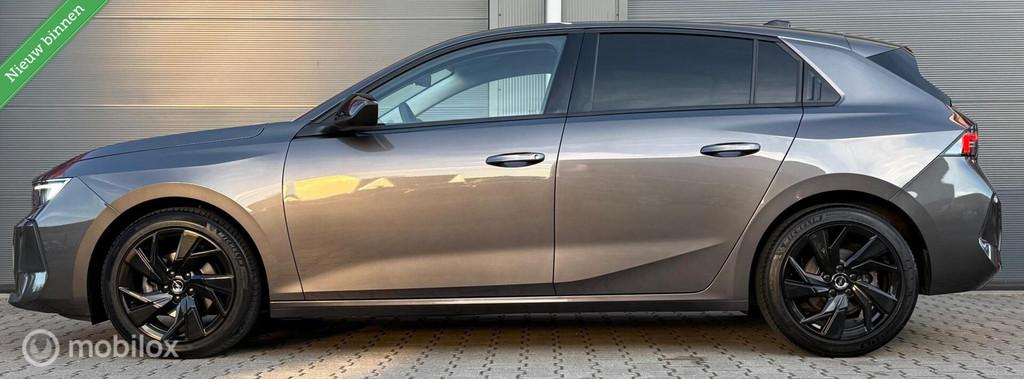 Opel Astra 1.2 Turbo 131PK Edition Black Carplay/Winterpakke, Auto's, Voorwielaandrijving, Euro 6, 1199 cc, Met garantie (alle)