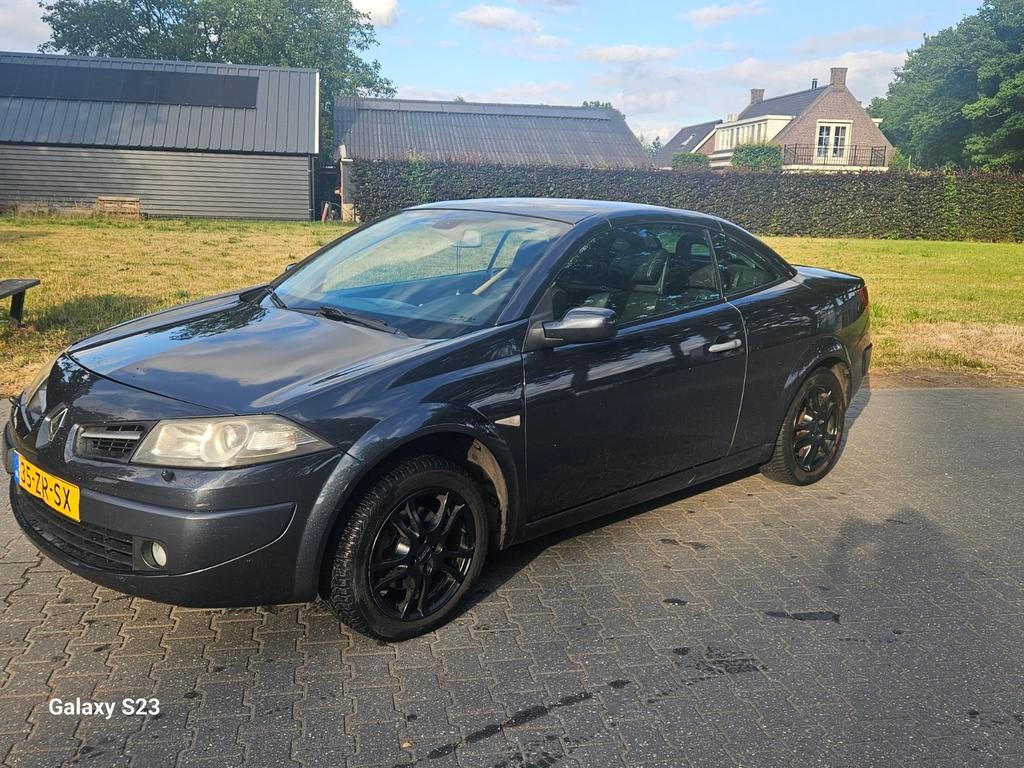 Renault Mégane 2.0 16V Cabrio E4 2008 Grijs, Voorwielaandrijving, 1998 cc, Zwart, 4 cilinders