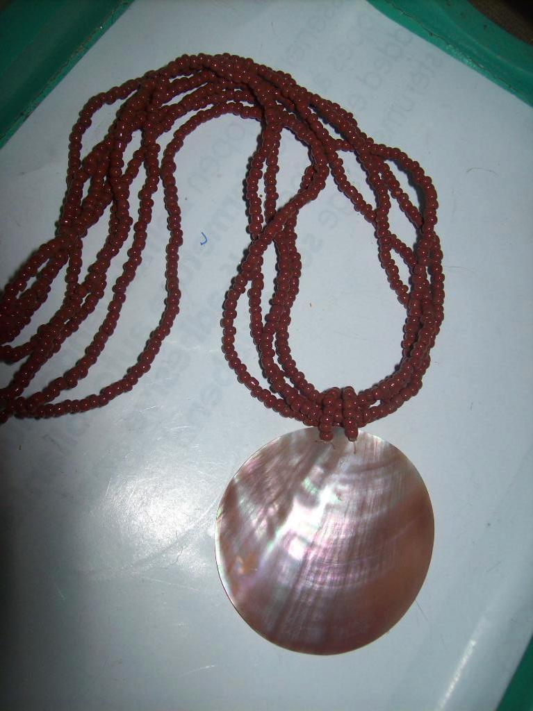 Ketting Bruin tinten Steen Mooie Schelp hanger, Sieraden, Tassen en Uiterlijk, Kettingen, Bruin, Verzenden, Nieuw, Steen of Mineraal