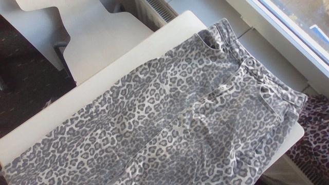 leuke panterprint rok, Ophalen, Bruin, Maat 36 (S), Gedragen