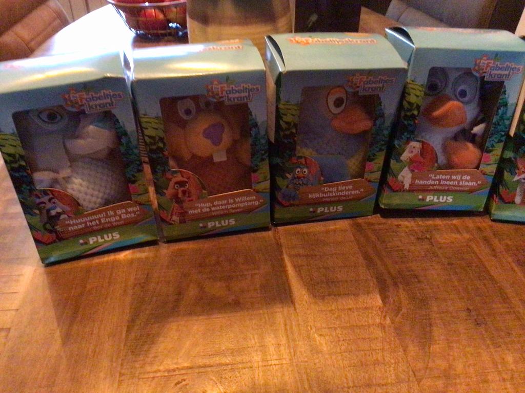 Fabeltjes krant handpoppen, Ophalen of Verzenden, Zo goed als nieuw, Overige typen