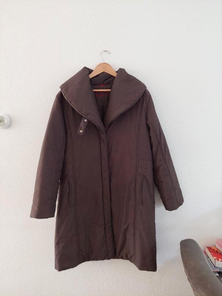 Winterjas lengte102cm LIV maat44 bruin gewatteerd 1xGedragen, Kleding | Dames, Jassen | Winter, Nieuw, Maat 42/44 (L), Bruin, Ophalen of Verzenden