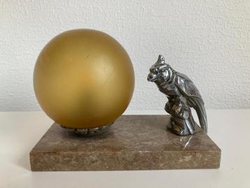 Franse art deco lamp met vogel papegaai jaren 30 beschikbaar voor biedingen