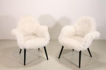 Set Vitra Organic chairs door Charles Eames en Eero Saarinen beschikbaar voor biedingen