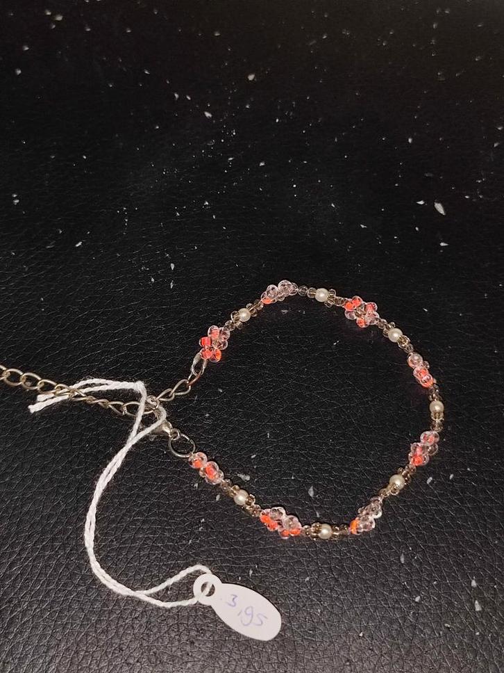 Zomerse roze Bloemenarmband met Parels - Nieuw!, Sieraden, Tassen en Uiterlijk, Armbanden, Nieuw, Roze, Ophalen of Verzenden