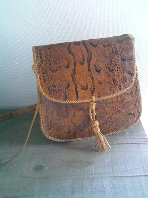 VINTAGE Bohemian style leren schoudertas cognac kleur, Sieraden, Tassen en Uiterlijk, Tassen | Damestassen, Gebruikt, Schoudertasje