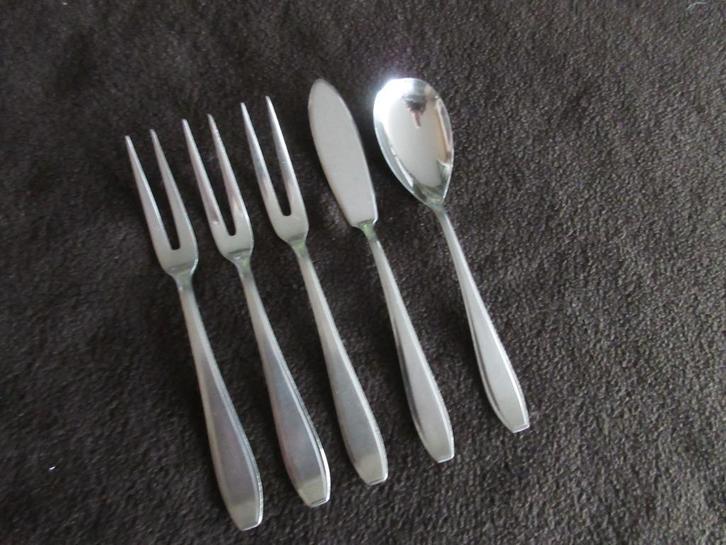 Sola Div. Ontbijt/Lunchtafel Bestekdeeltjes t.e.a.b., Huis en Inrichting, Keuken | Bestek, Gebruikt, Rvs of Chroom, Vaatwasserbestendig