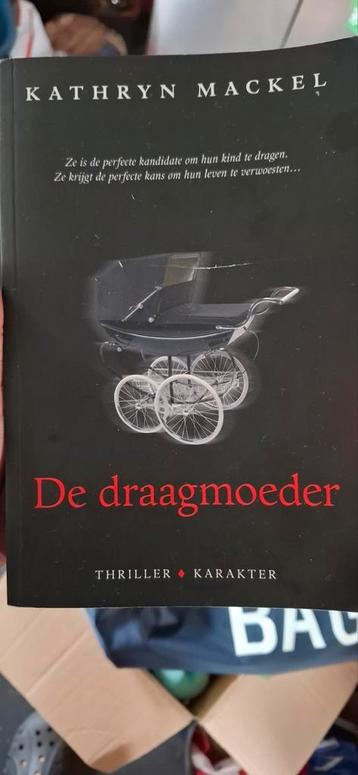 Kathryn Mackel - De draagmoeder beschikbaar voor biedingen
