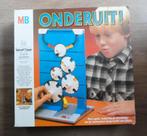 Onderuit MB vierkante doos vanaf 7 jaar., Hobby en Vrije tijd, Gezelschapsspellen | Bordspellen, Een of twee spelers, Ophalen of Verzenden