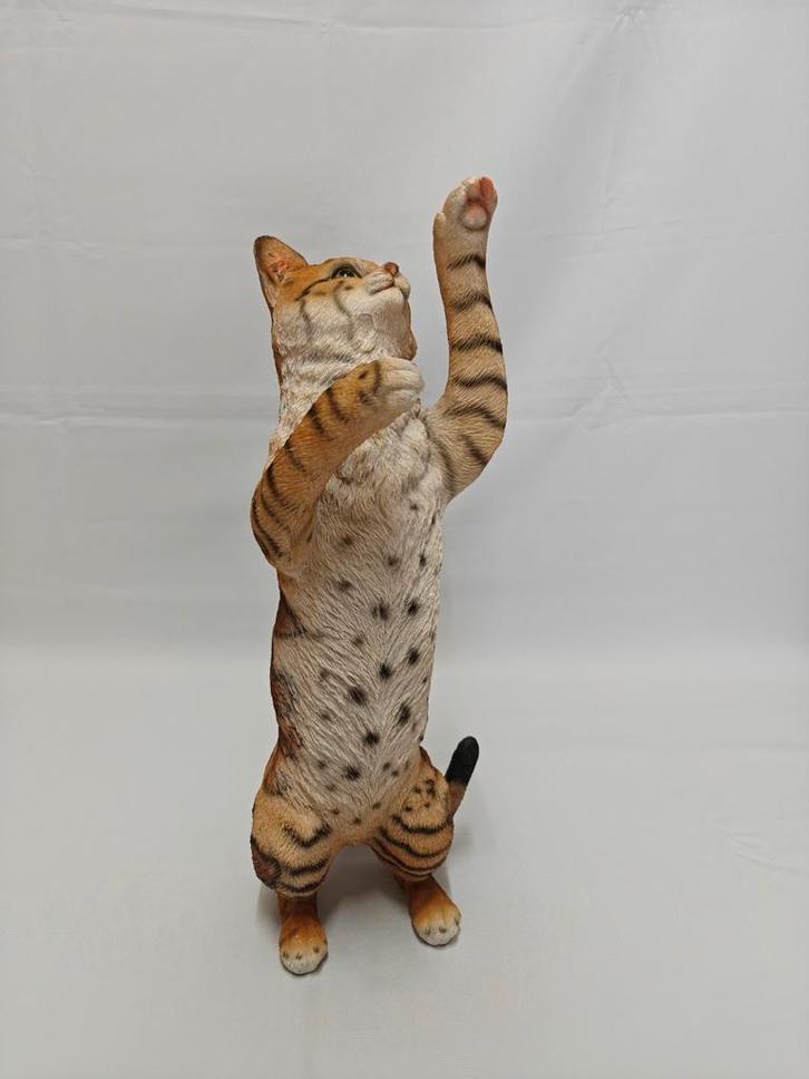 Staande kat, kater, staande poes, rode kater. Huisdieren, Verzamelen, Beelden en Beeldjes, Nieuw, Dier, Ophalen of Verzenden