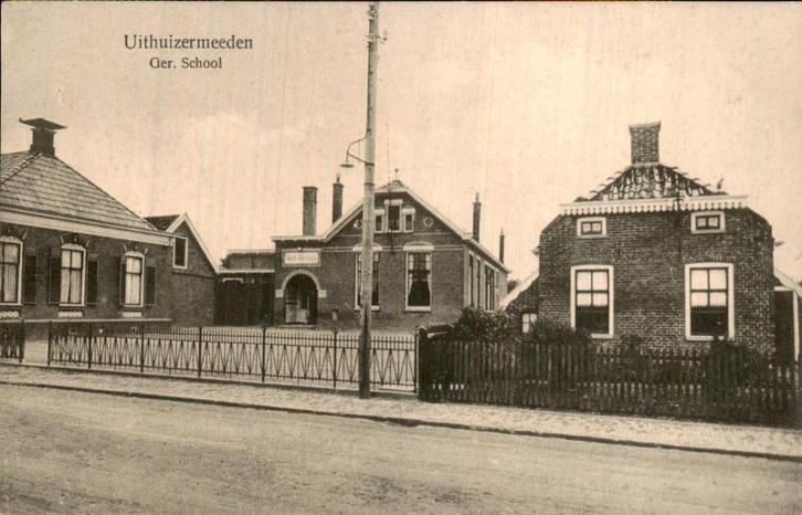 Uithuizermeeden - Ger. School, Verzamelen, Ansichtkaarten | Nederland, Gelopen, Groningen, Voor 1920, Ophalen of Verzenden
