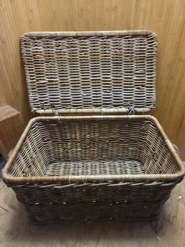 Grote rieten speelgoedmand met deksel 80x47x42, Huis en Inrichting, Woonaccessoires | Kisten, Gebruikt, Minder dan 50 cm, Minder dan 50 cm