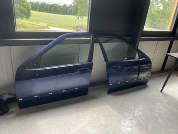 Bmw e36 sedan voordeuren mauritiusblau beschikbaar voor biedingen
