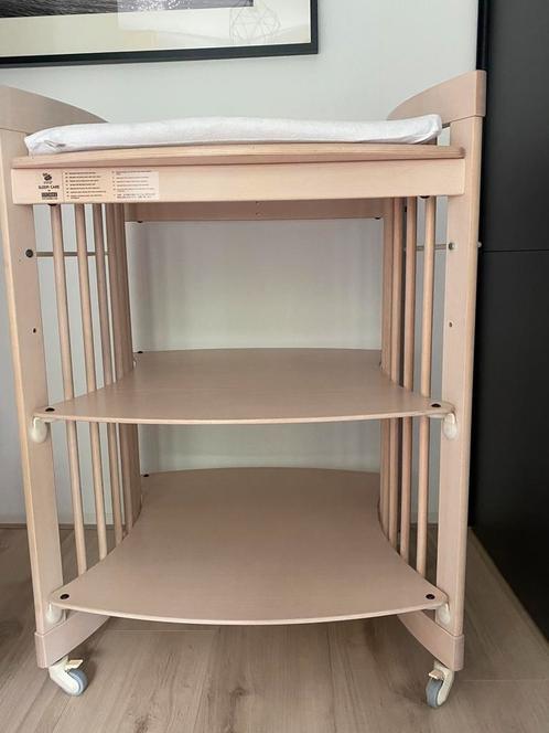 Commode/aankleedtafel (Stokke), Kinderen en Baby's, Kinderkamer | Commodes en Kasten, Zo goed als nieuw, Commode, 90 tot 105 cm