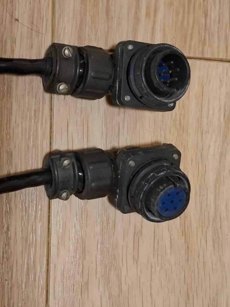 Twee militaire connectoren, Ophalen of Verzenden, Gebruikt