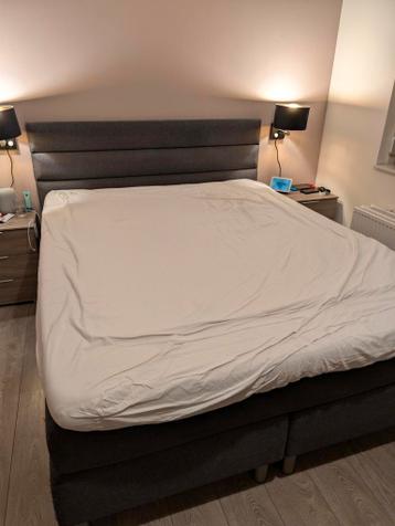Boxspring 160x200 met hoofdbord