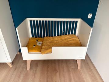 Kidsmill Sixties Ledikant Wit Mat / Naturel (60 x 120 cm) beschikbaar voor biedingen