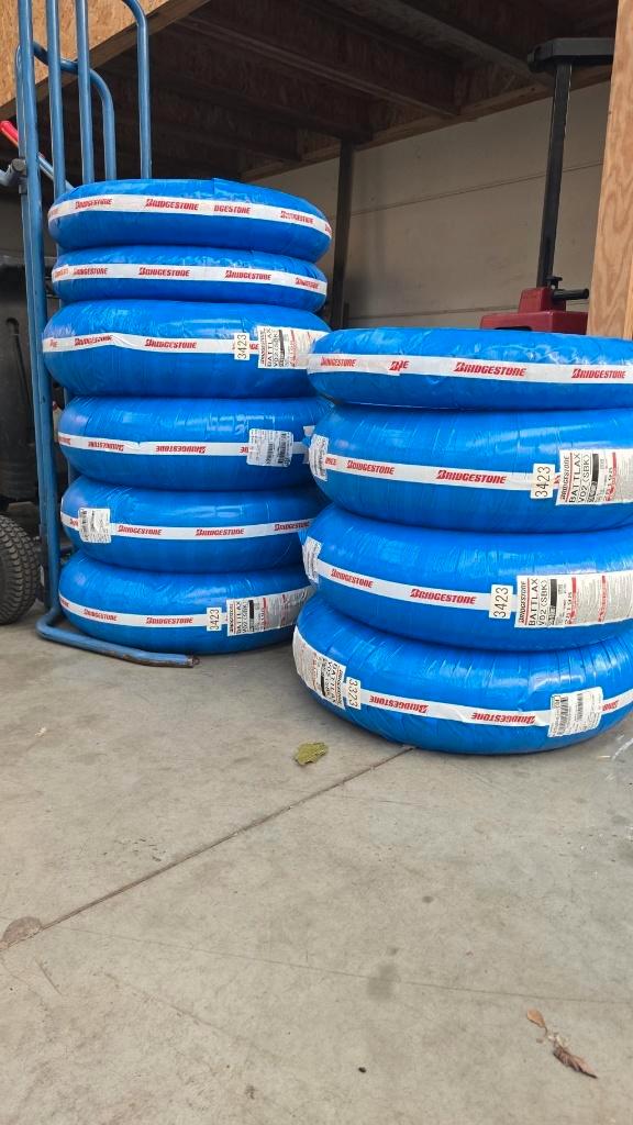 circuitbanden Bridgestone Battlax Slicks V02 120/70 €175, Motoren, Onderdelen | Merk-onafhankelijk, Nieuw, Ophalen of Verzenden