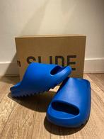 Yeezy Slide ‘Azure’, Kleding | Heren, Schoenen, Slippers, Blauw, Nieuw, Ophalen of Verzenden