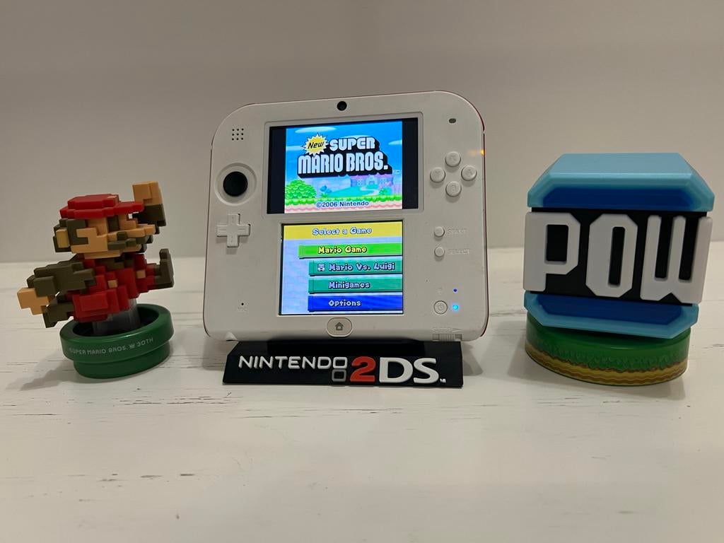 Nintendo 2DS met 5 leuke spellen oa Mario, Spelcomputers en Games, Games | Nintendo 2DS en 3DS, Gebruikt, 1 speler, Ophalen of Verzenden