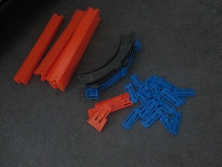 hot wheels, Kinderen en Baby's, Speelgoed | Racebanen, Zo goed als nieuw, Racebaan, Handmatig, Hot Wheels, Zelf te bouwen, Ophalen
