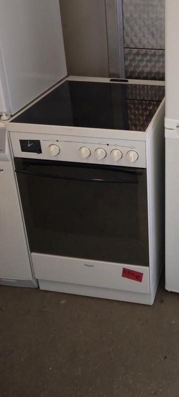 Keramische fornuis pelgrim, beschikbaar voor biedingen