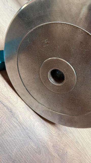 Gewichten van 25 tot 0,5 kg. beschikbaar voor biedingen