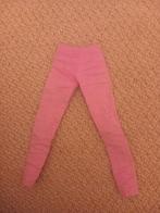 Leuke Barbie broeken en shirts en setje te koop., Kinderen en Baby's, Speelgoed | Poppen, Ophalen of Verzenden, Gebruikt, Barbie