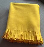 Gele Fleece Deken met Franjes - Zacht en Warm, Huis en Inrichting, Woonaccessoires | Plaids en Woondekens, Ophalen of Verzenden