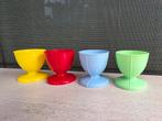 4 plastic vintage eierdopjes eierhouders, Ophalen of Verzenden, Huis en Inrichting
