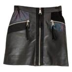 Nikkie Zwart Kunstleren Mini Rok Metallic Maat 34, Kleding | Dames, Rokken, Verzenden, Zwart, Zo goed als nieuw, Nikkie