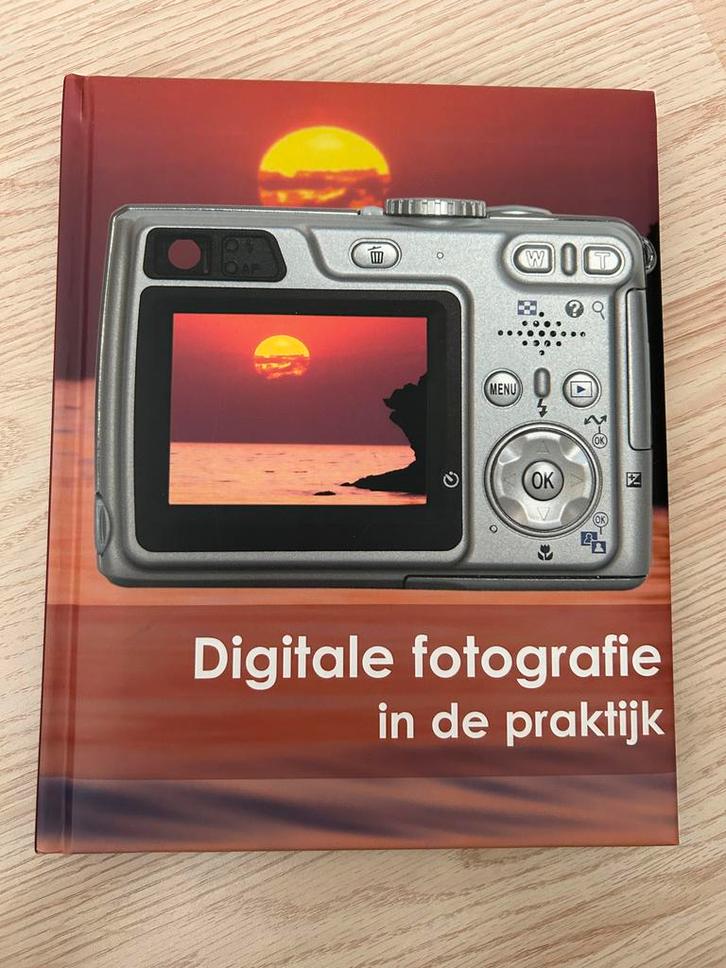 Digitale fotografie in de praktijk, Boeken, Kunst en Cultuur | Fotografie en Design, Zo goed als nieuw, Fotografie algemeen, Ophalen of Verzenden