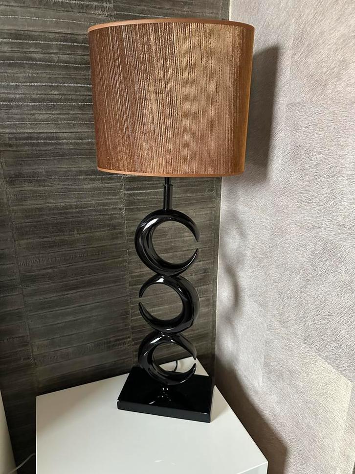 Zwarte Light and Living Tafellamp (2 stuks), Huis en Inrichting, Lampen | Tafellampen, Zo goed als nieuw, Minder dan 50 cm, Metaal