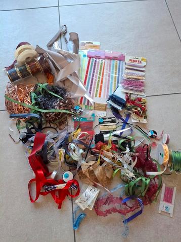 Heel veel lint en fibers!!!! beschikbaar voor biedingen