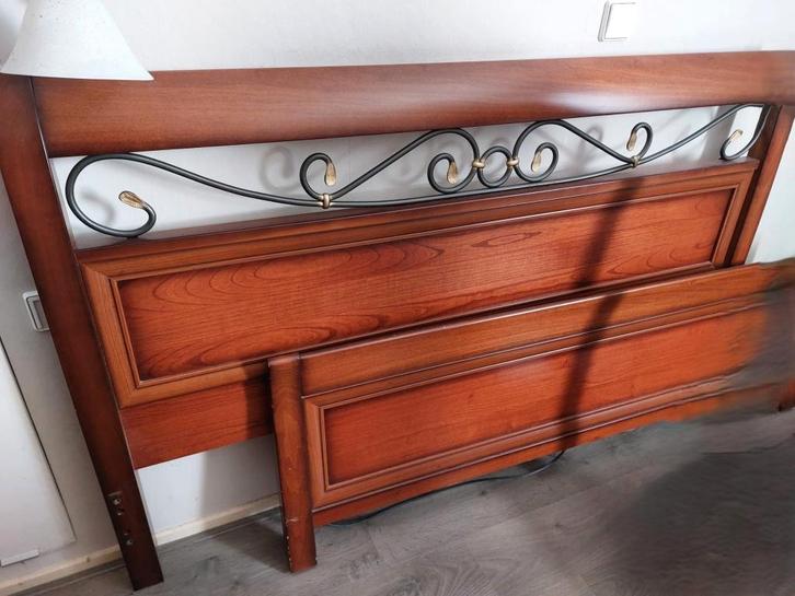 Slaapkamer klassiek kersenhout, Huis en Inrichting, Slaapkamer | Complete slaapkamers, Gebruikt, Tweepersoons, Ophalen