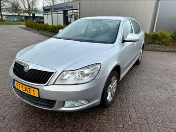 Skoda Octavia 1.2 TSI 2010 Grijs Nette auto NW Motor 165dkm