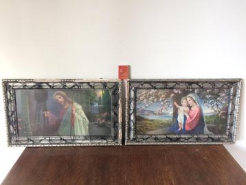 2 Jezus & Maria schilderijtjes jaren 60 roze pastel grijs beschikbaar voor biedingen