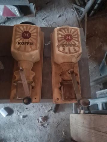 Oude Douwe Egberts Koffiemolen beschikbaar voor biedingen