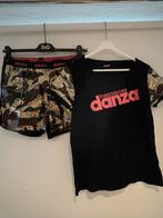 Danza broekje met paiettten en bijpassend shirt maat m., Kleding | Dames, Maat 38/40 (M), Zwart, Danza, Ophalen of Verzenden