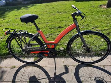 Mooie Damesfiets Top Fiets Nieuwstaat  beschikbaar voor biedingen